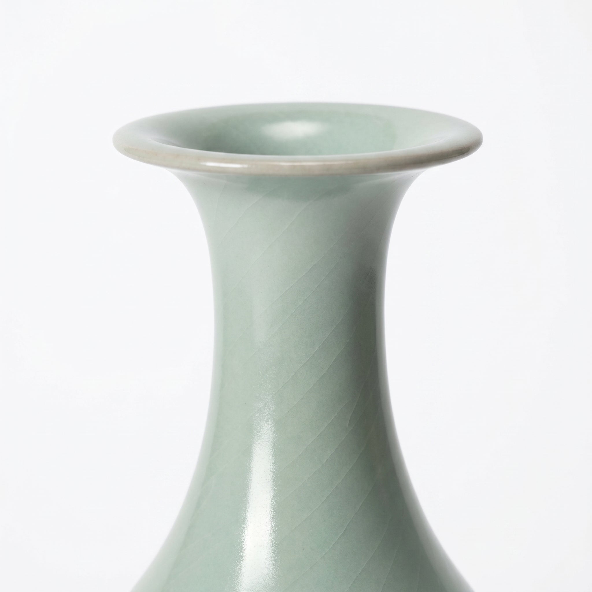 Ru Ware Celadon Yuhuchun Vase