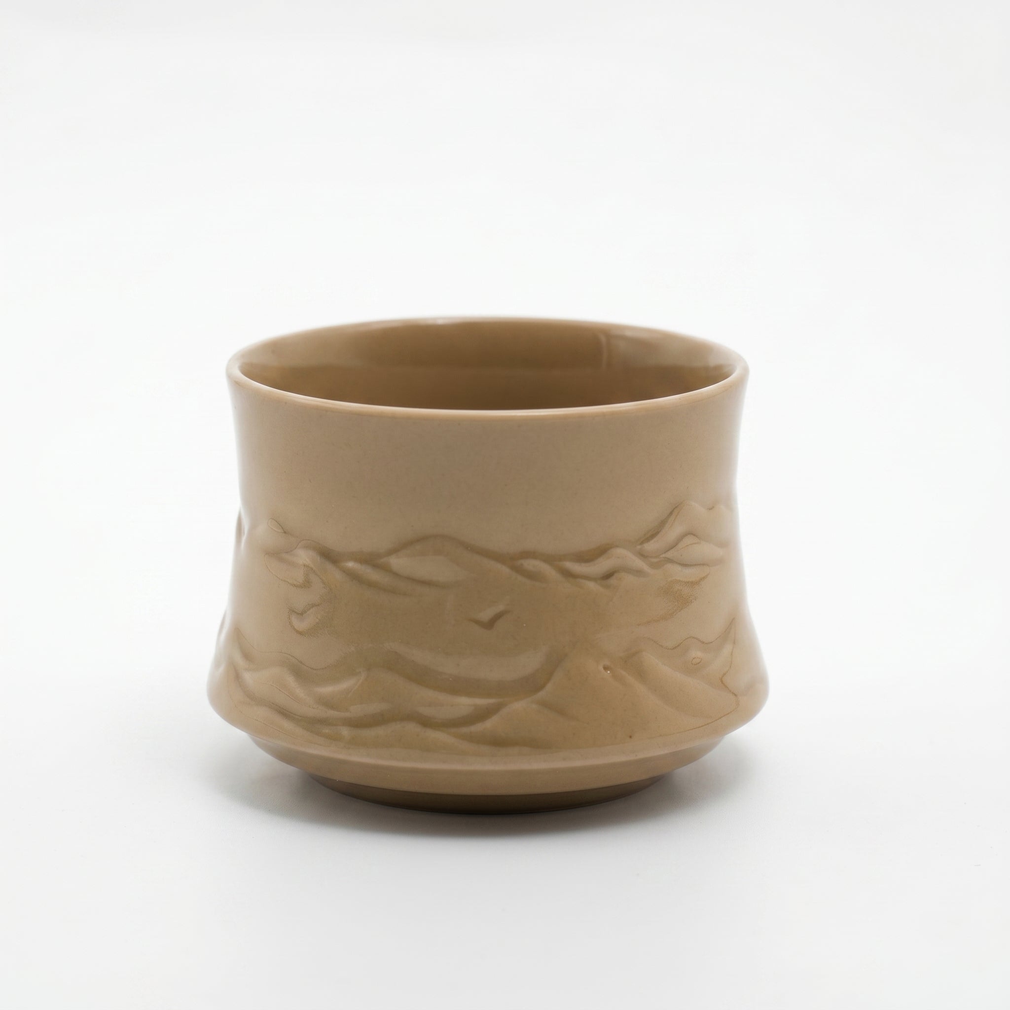 Ou Ware Yellow Glaze Wild Goose Mountain Landscape Cup