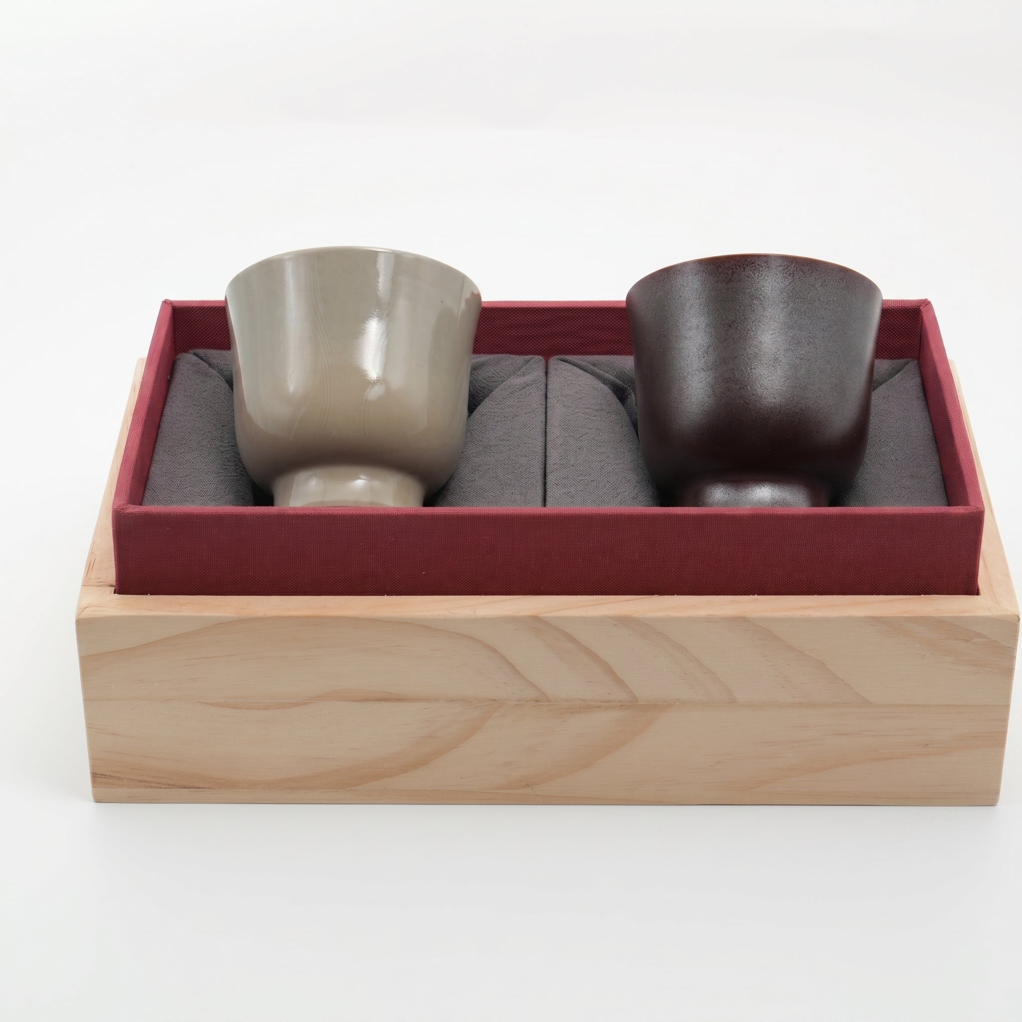 Ou Ware "Hehe Qinglian" Pair Cups