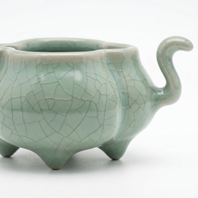 Ru Ware Celadon Begonia-Shaped Mini Censer