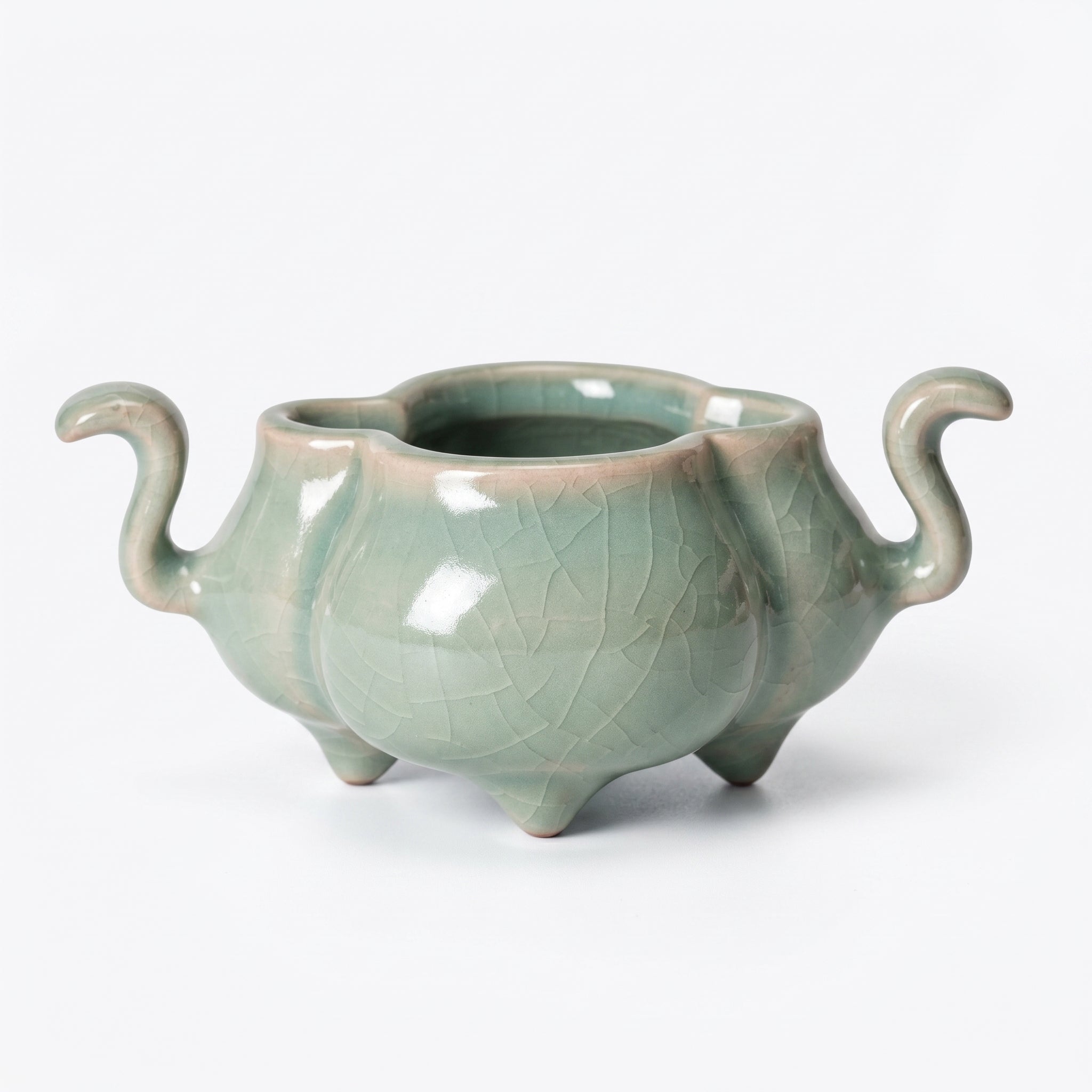Ru Ware Celadon Begonia-Shaped Mini Censer