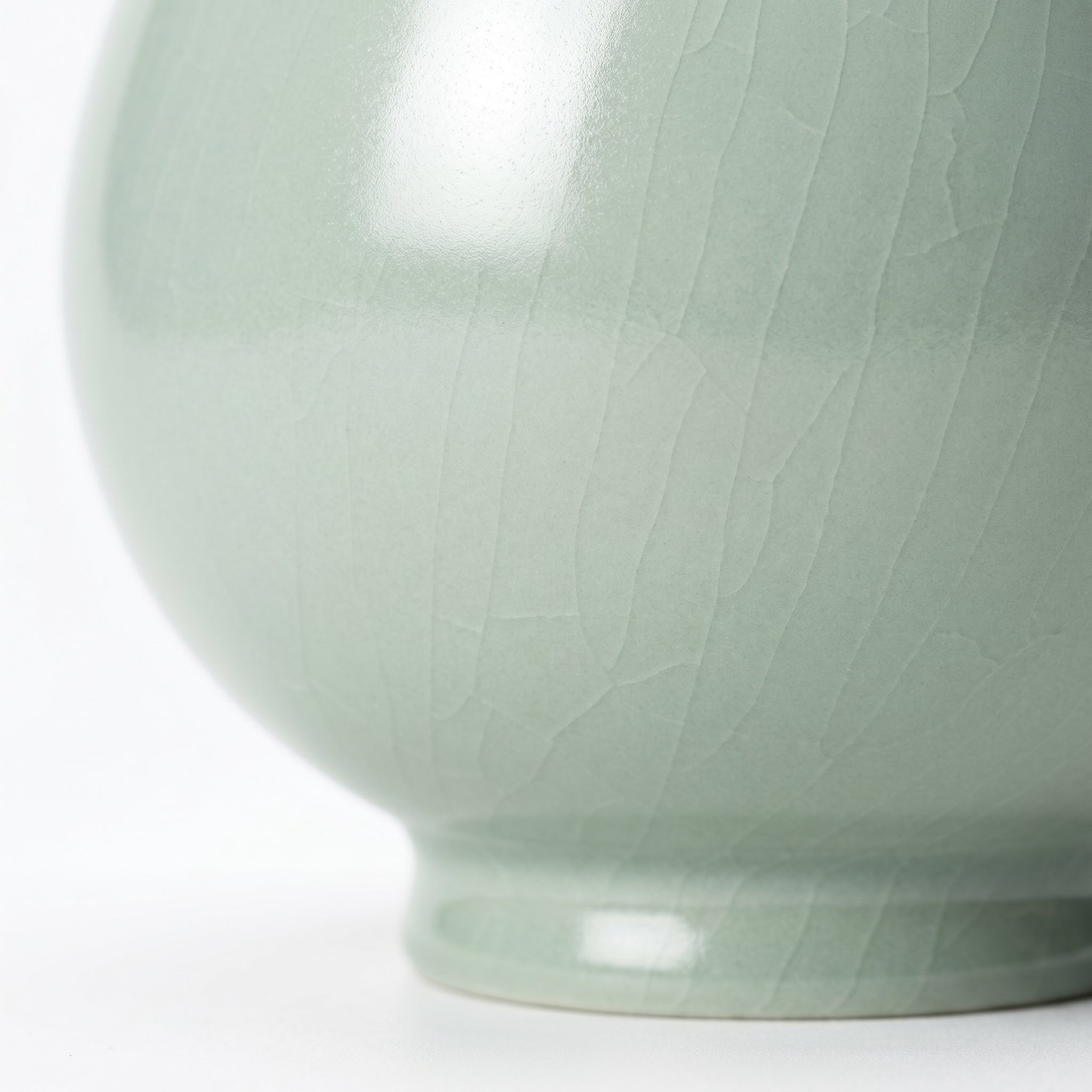 Ru Ware Celadon Long-Neck Danping Vase