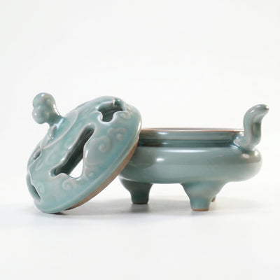 Ru Ware Celadon Auspicious Cloud Incense Burner