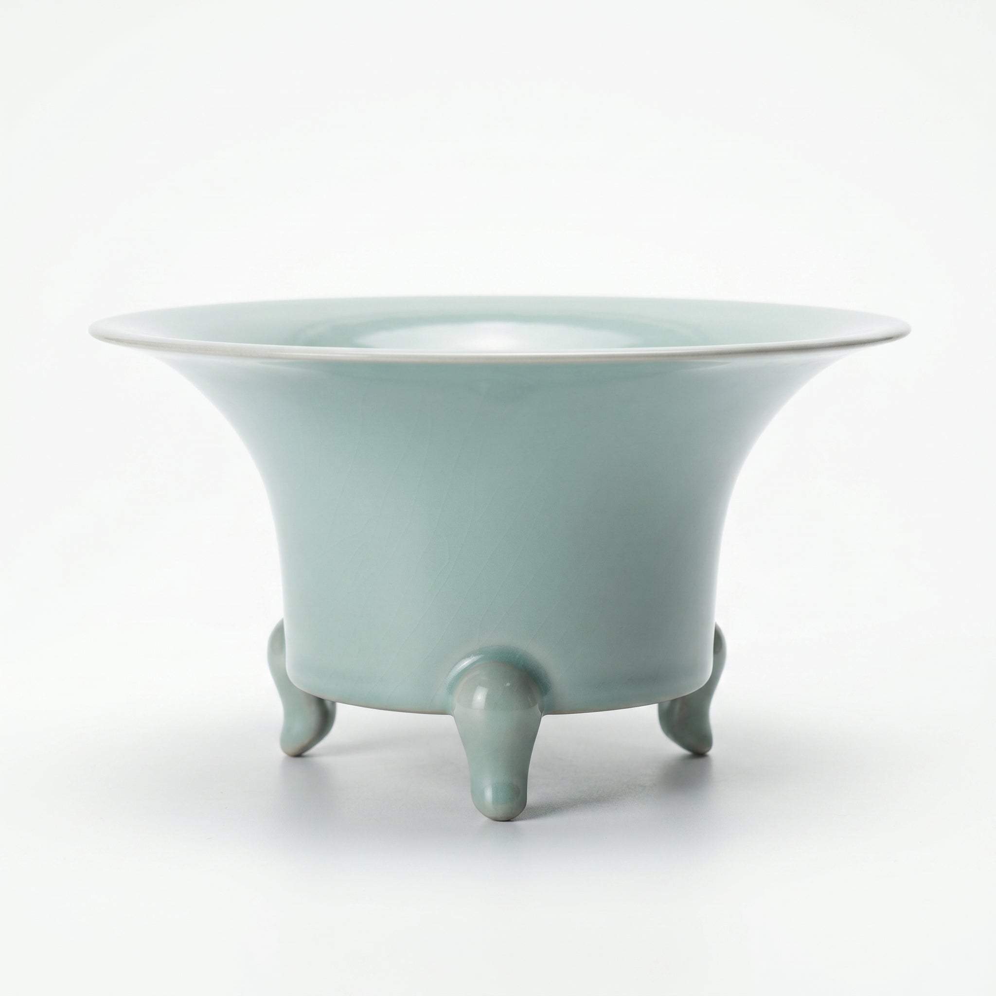 Ru Ware Celadon Tripod Horseshoe Zun