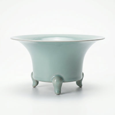 Ru Ware Celadon Tripod Horseshoe Zun