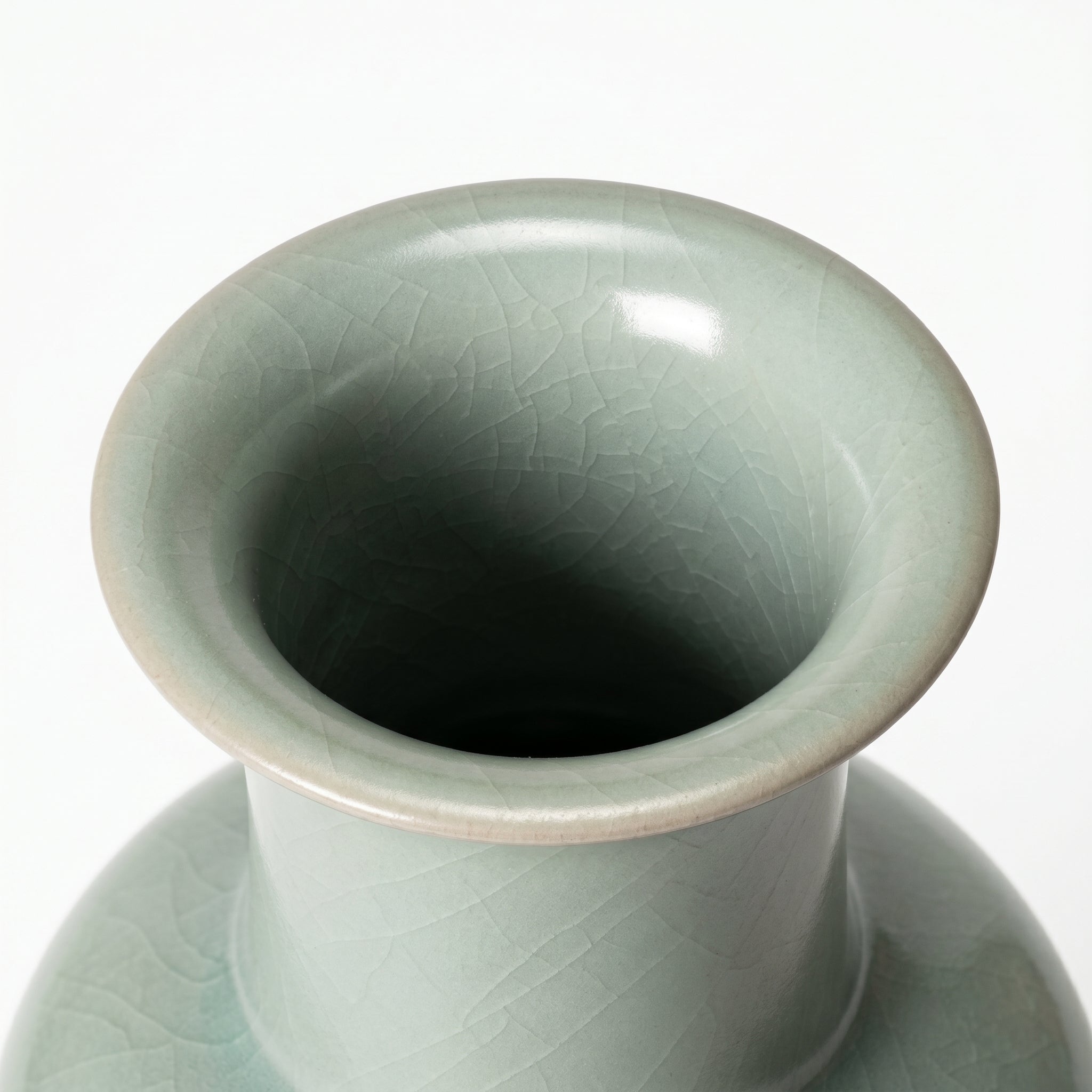 Ru Ware Celadon Guanyin Vase