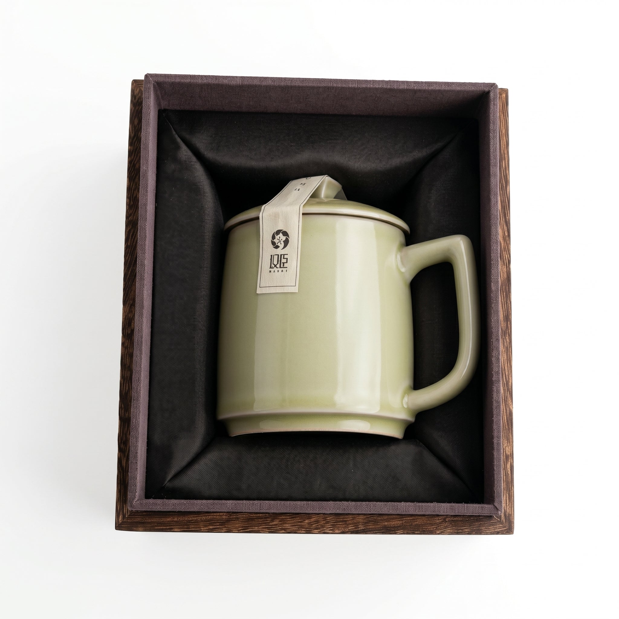 Ou Ware Qingyun Lidded Cup