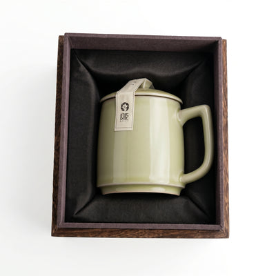 Ou Ware Qingyun Lidded Cup